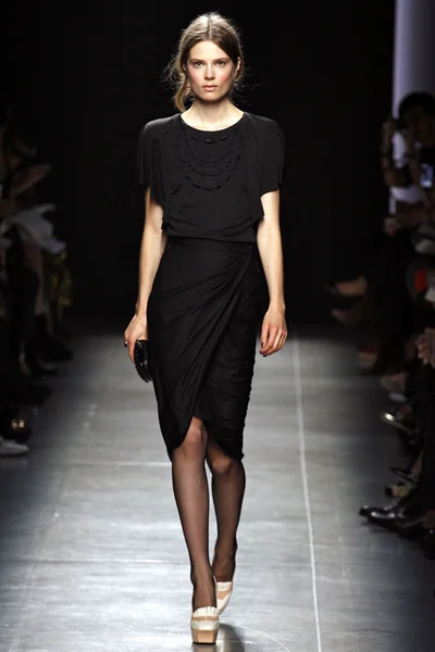 Look 17